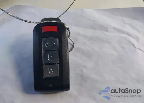 2020 Mitsubishi Outlander Se 2.4 from USA, damaged, VIN JA4AD3A38LZ004097